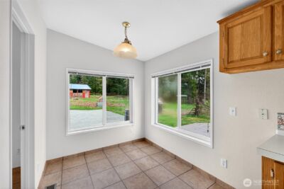 41419 94th Avenue E, Eatonville, WA 98328 - Photo 14