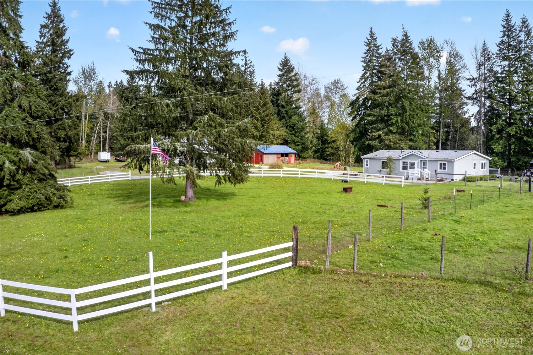 41419 94th Avenue E, Eatonville, WA 98328
