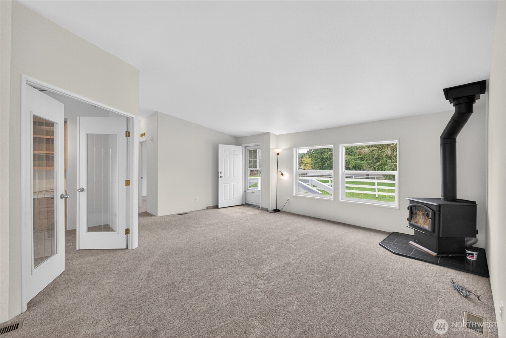 41419 94th Avenue E, Eatonville, WA 98328