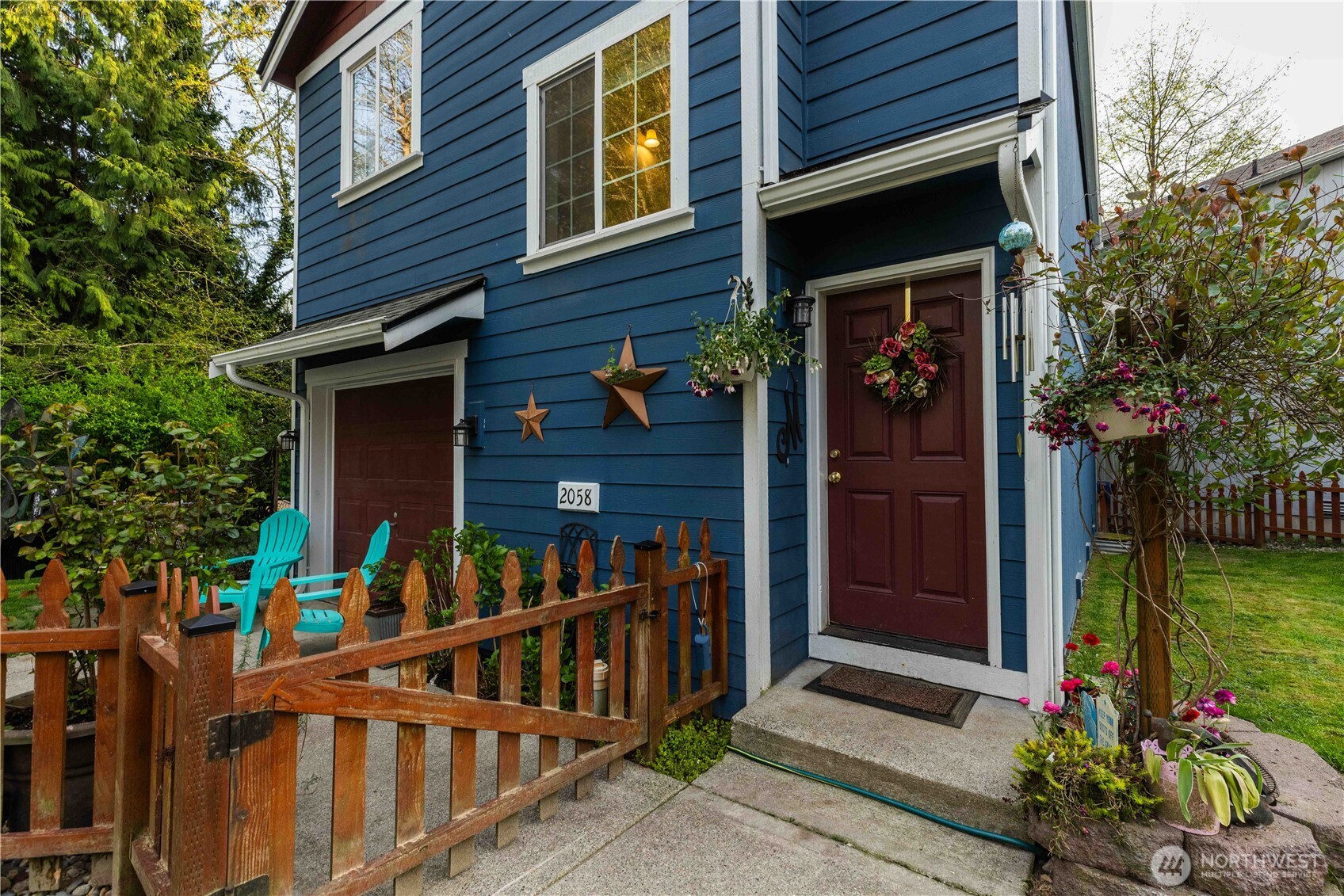 2058 NE Green Glen Lane , Bremerton, WA 98311
