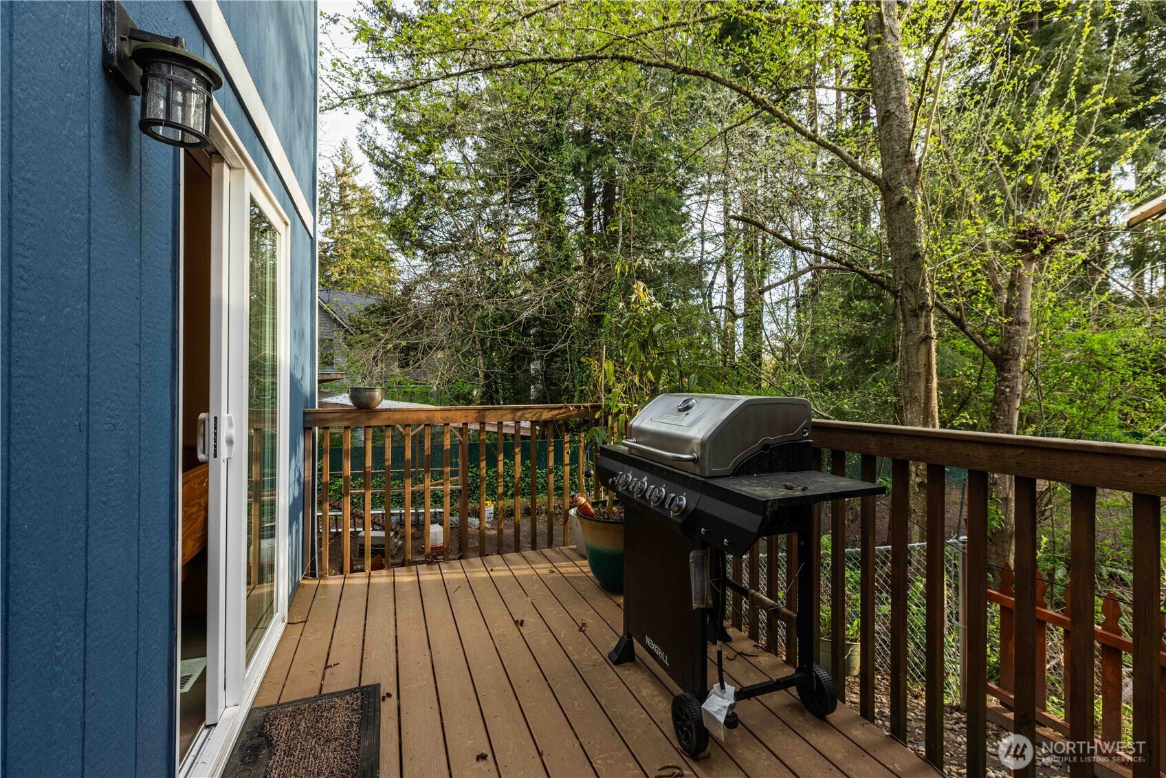 2058 NE Green Glen Lane , Bremerton, WA 98311