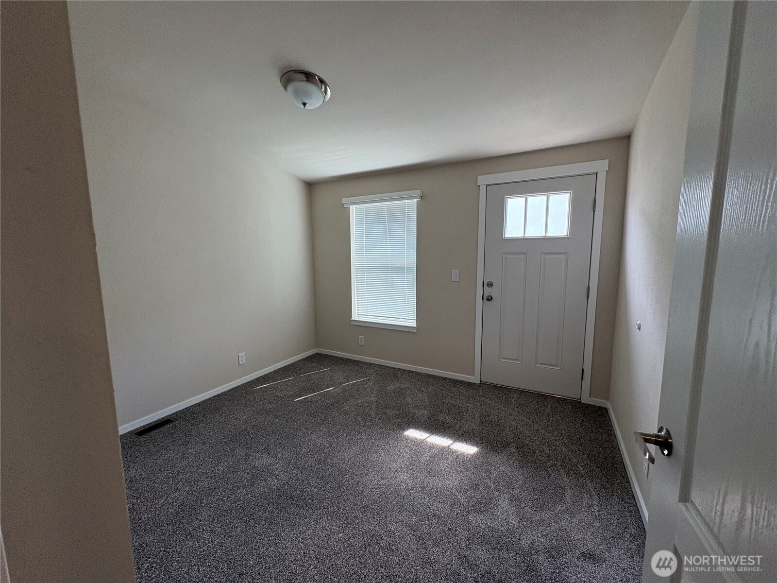 856 N Rock Rose Avenue , Sequim, WA 98382