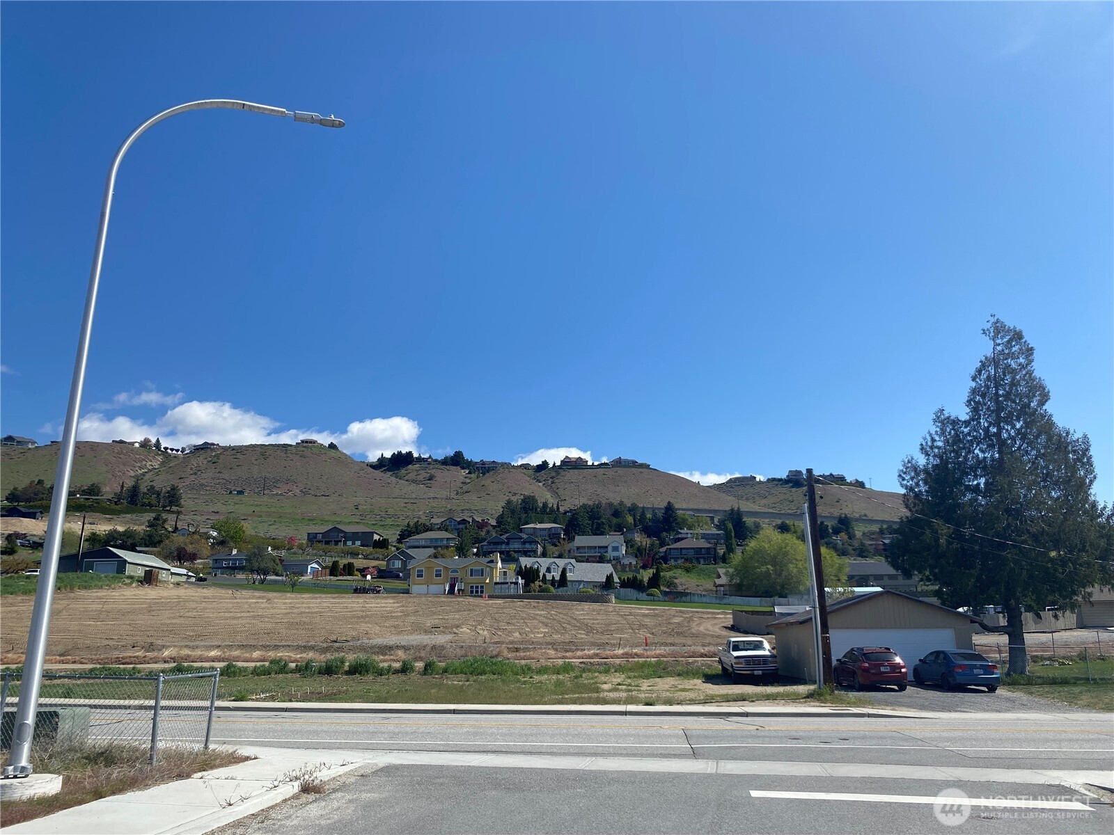 196 Harold Street NE, East Wenatchee, WA 98802