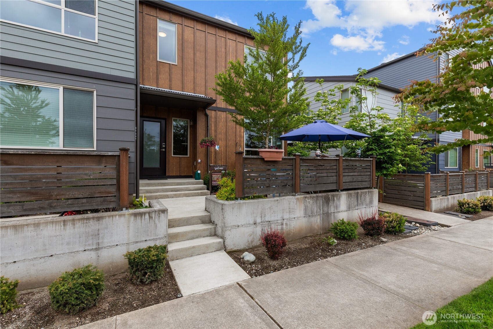 32652 Hemlock Avenue SE, Black Diamond, WA 98010-5056