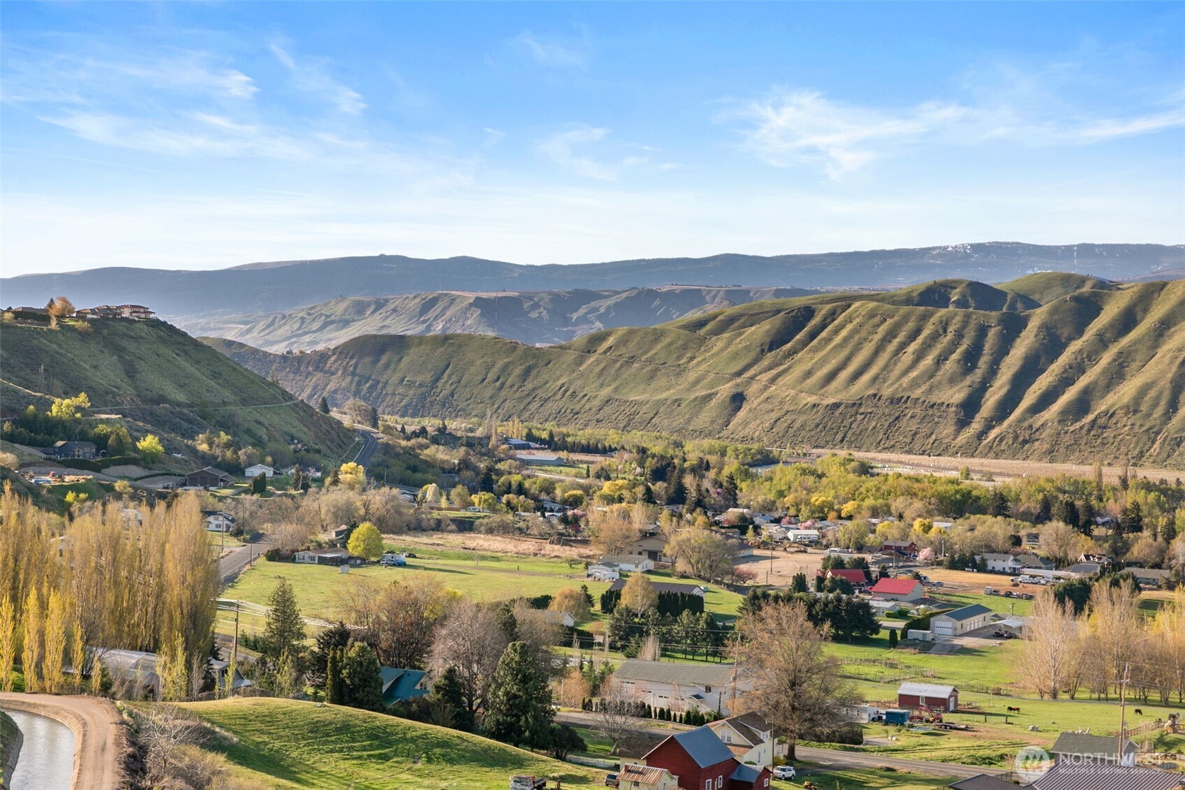 360 Diede Hills Lane , Wenatchee, WA 98801