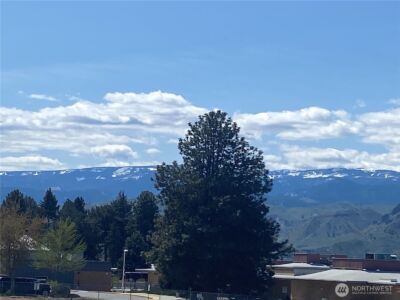 129 Harold Street NE, East Wenatchee, WA 98802 - Photo 3