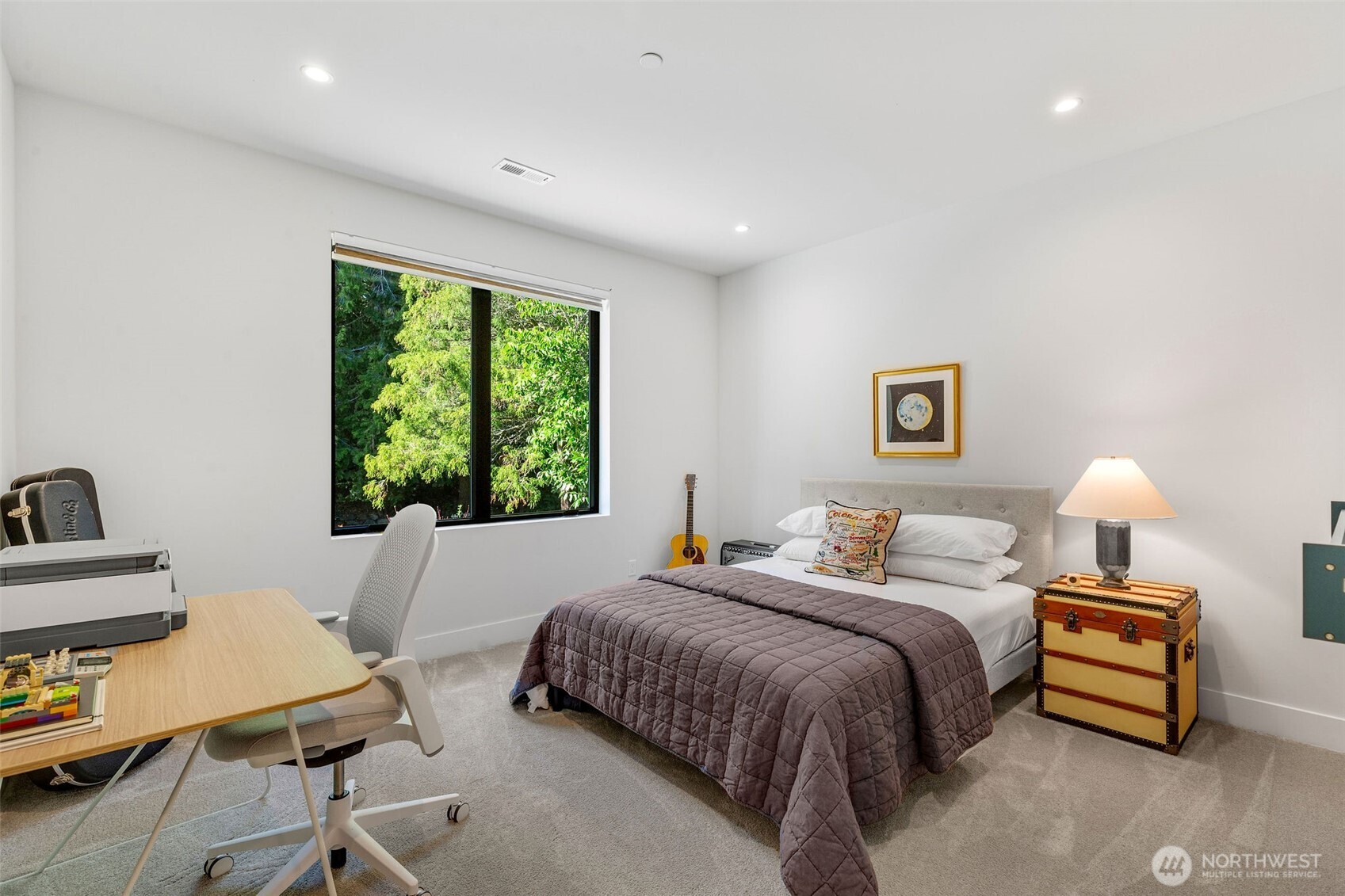 9818 SE 42nd Place , Mercer Island, WA 98040