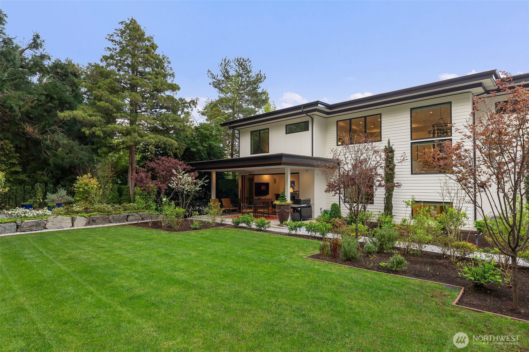 9818 SE 42nd Place , Mercer Island, WA 98040