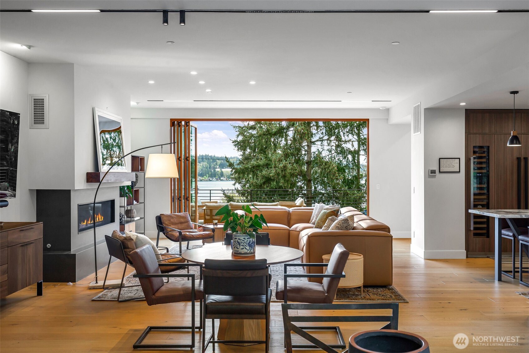 9818 SE 42nd Place , Mercer Island, WA 98040