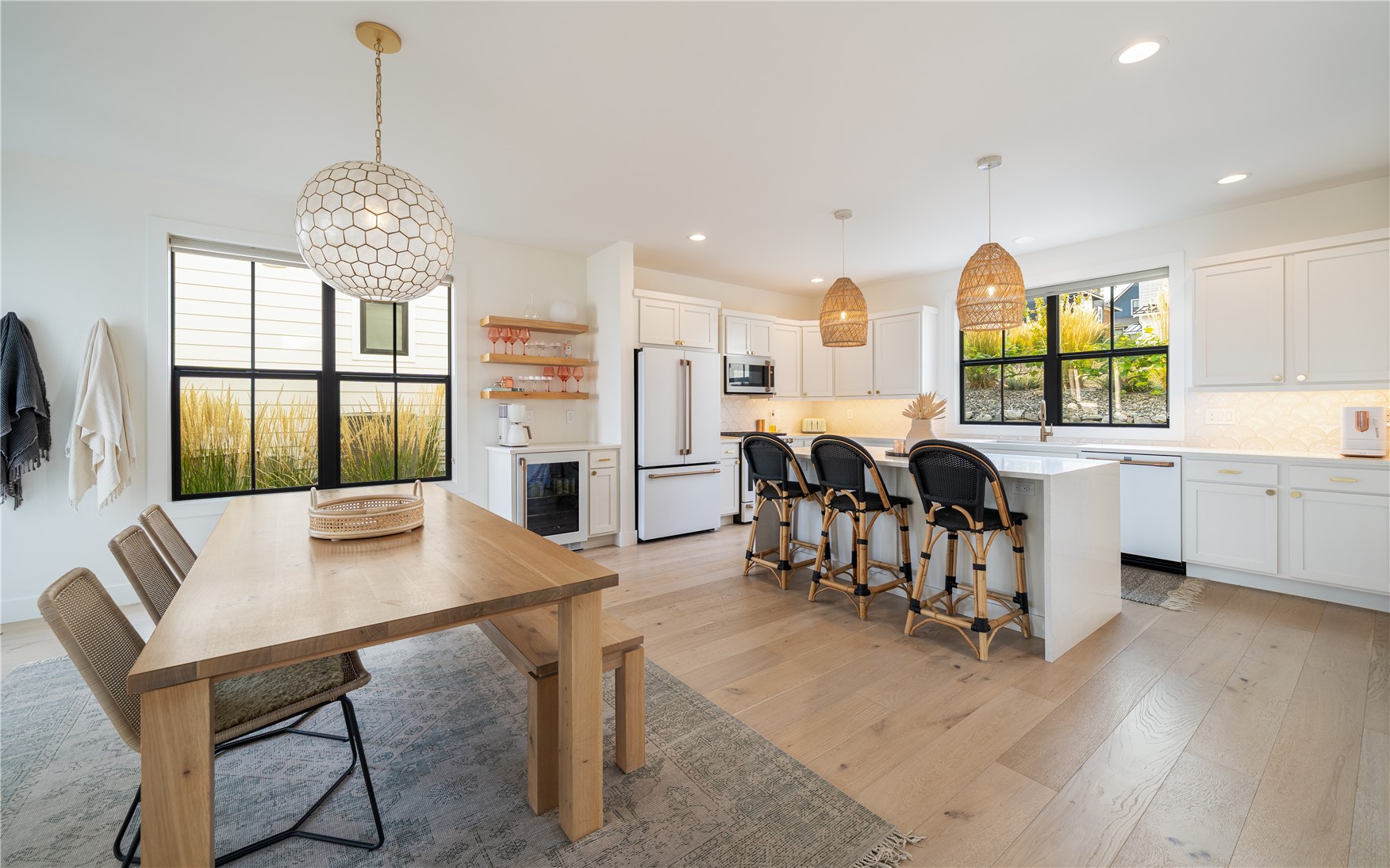 163 Bobcat Lane , Chelan, WA 98816