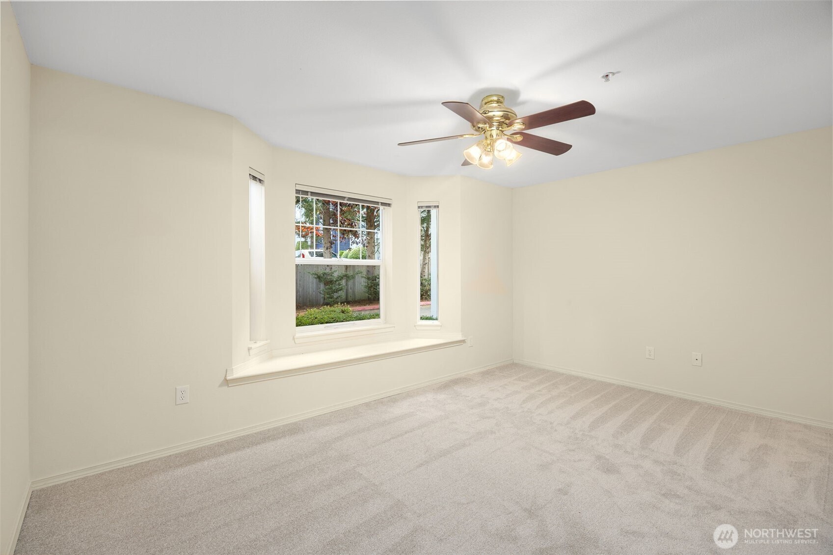 2001 120th Place NE #8-104, Everett, WA 98208