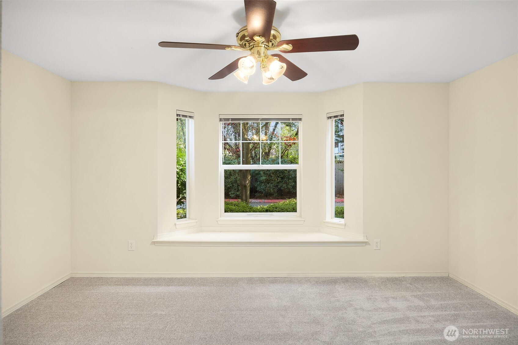 2001 120th Place NE #8-104, Everett, WA 98208