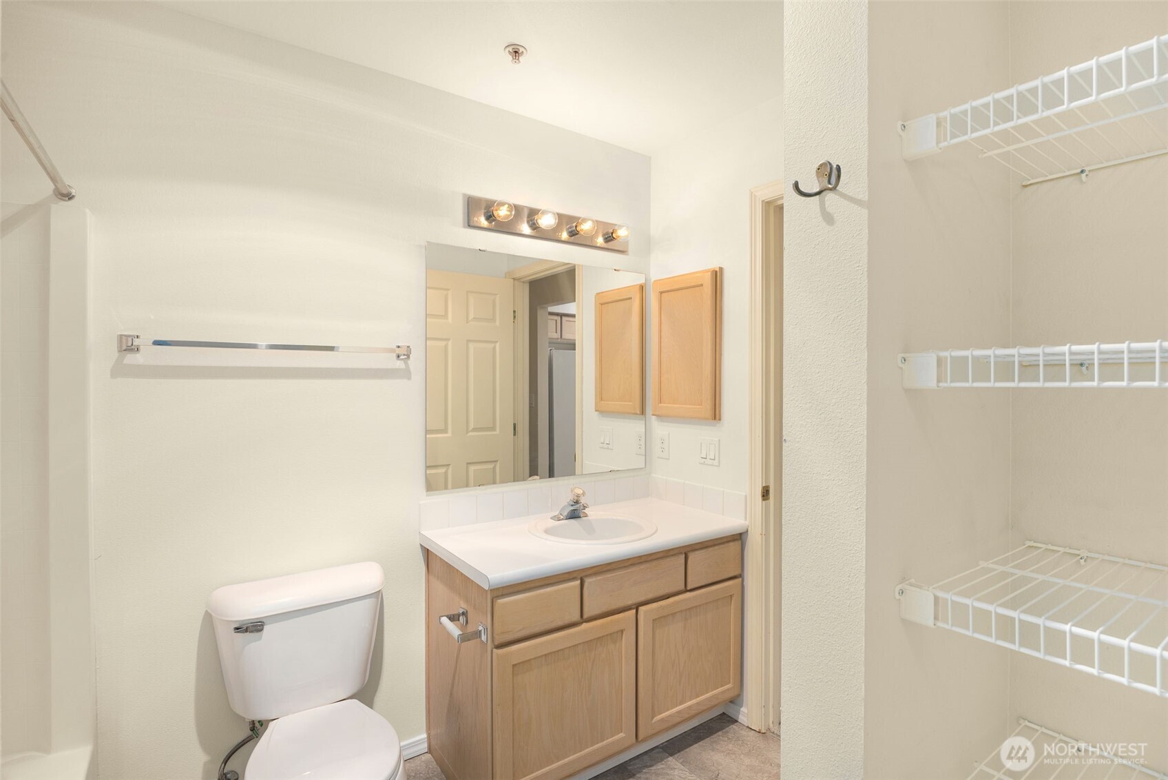 2001 120th Place NE #8-104, Everett, WA 98208