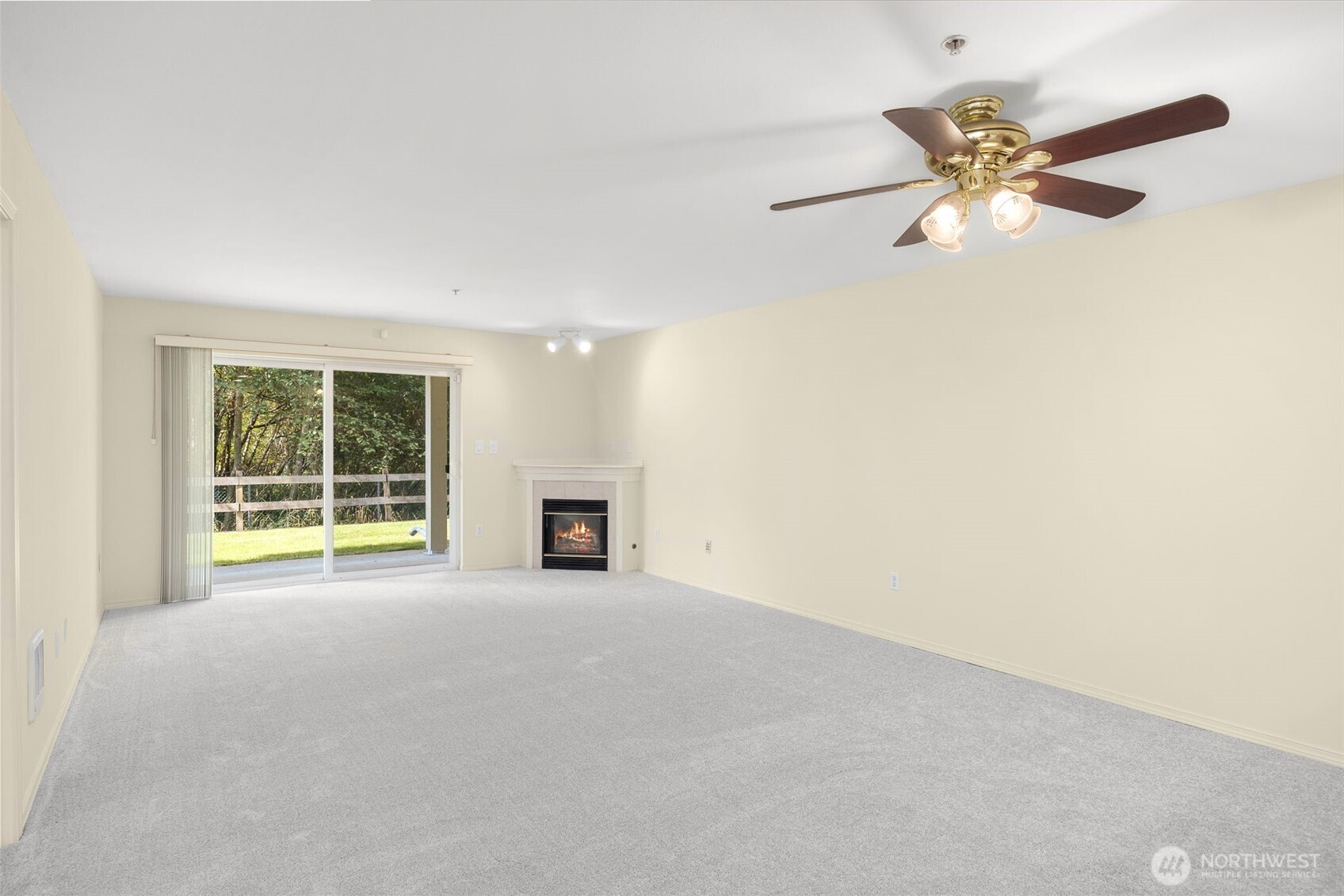 2001 120th Place NE #8-104, Everett, WA 98208