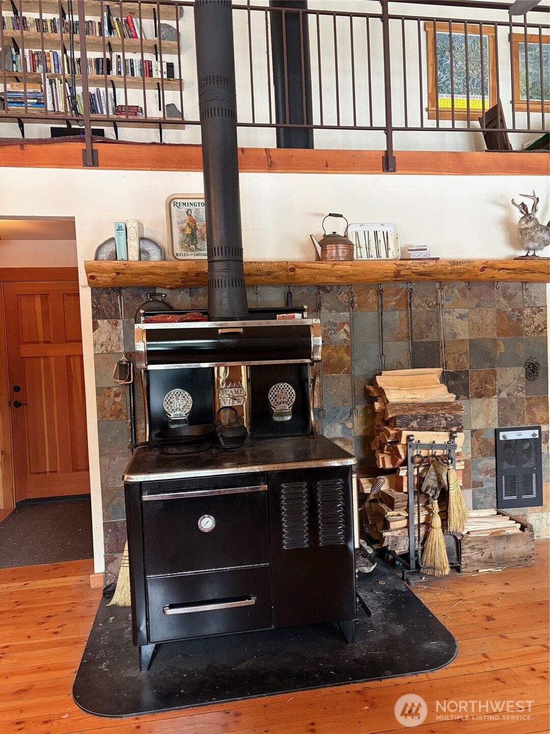 19052 Gill Creek Road , Lake Wenatchee, WA 98826
