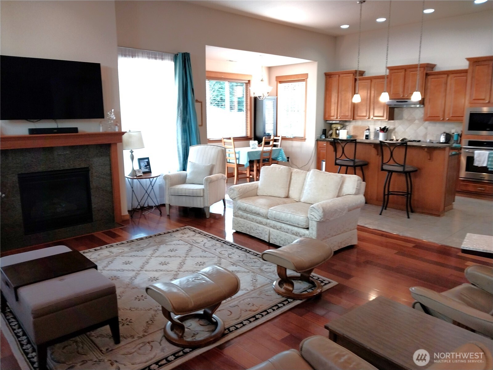 6812 37th Street Ct W, University Place, WA 98466