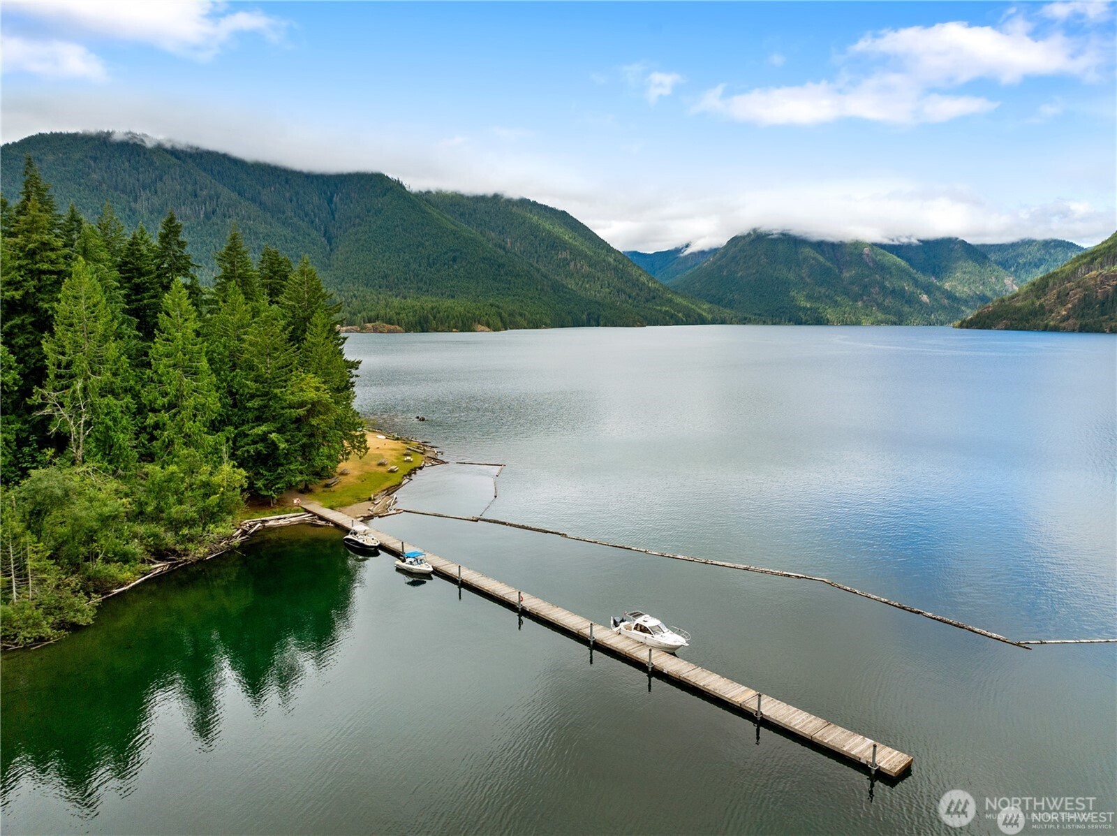 1291 N Potlatch Drive , Hoodsport, WA 98548