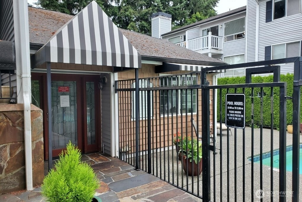 1003 156th Avenue NE #A102, Bellevue, WA 98007