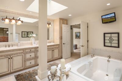 21712 NE 144th Place , Woodinville, WA 98077 - Photo 26