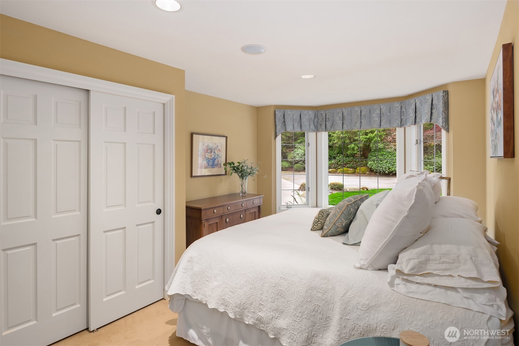 21712 NE 144th Place , Woodinville, WA 98077
