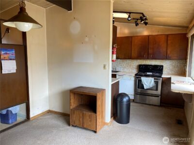 122 McKinley Street , Burlington, WA 98233 - Photo 4
