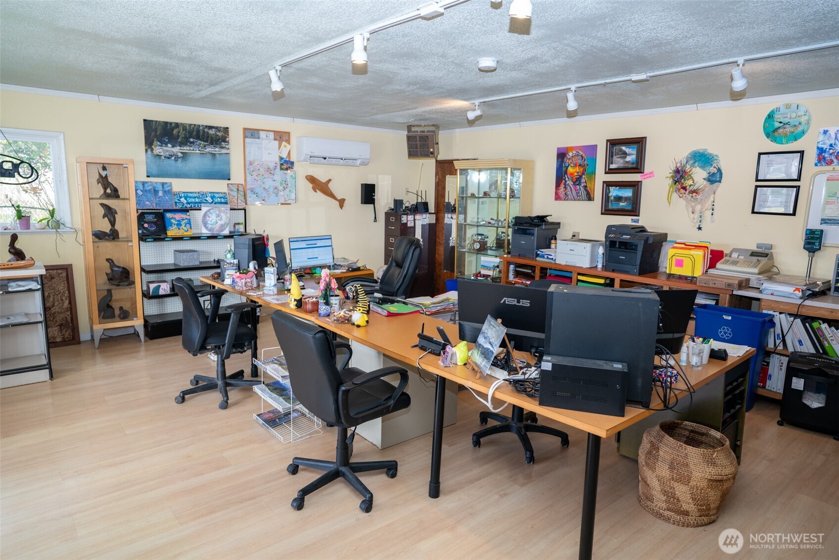 27001 N US Highway 101 , Hoodsport, WA 98548