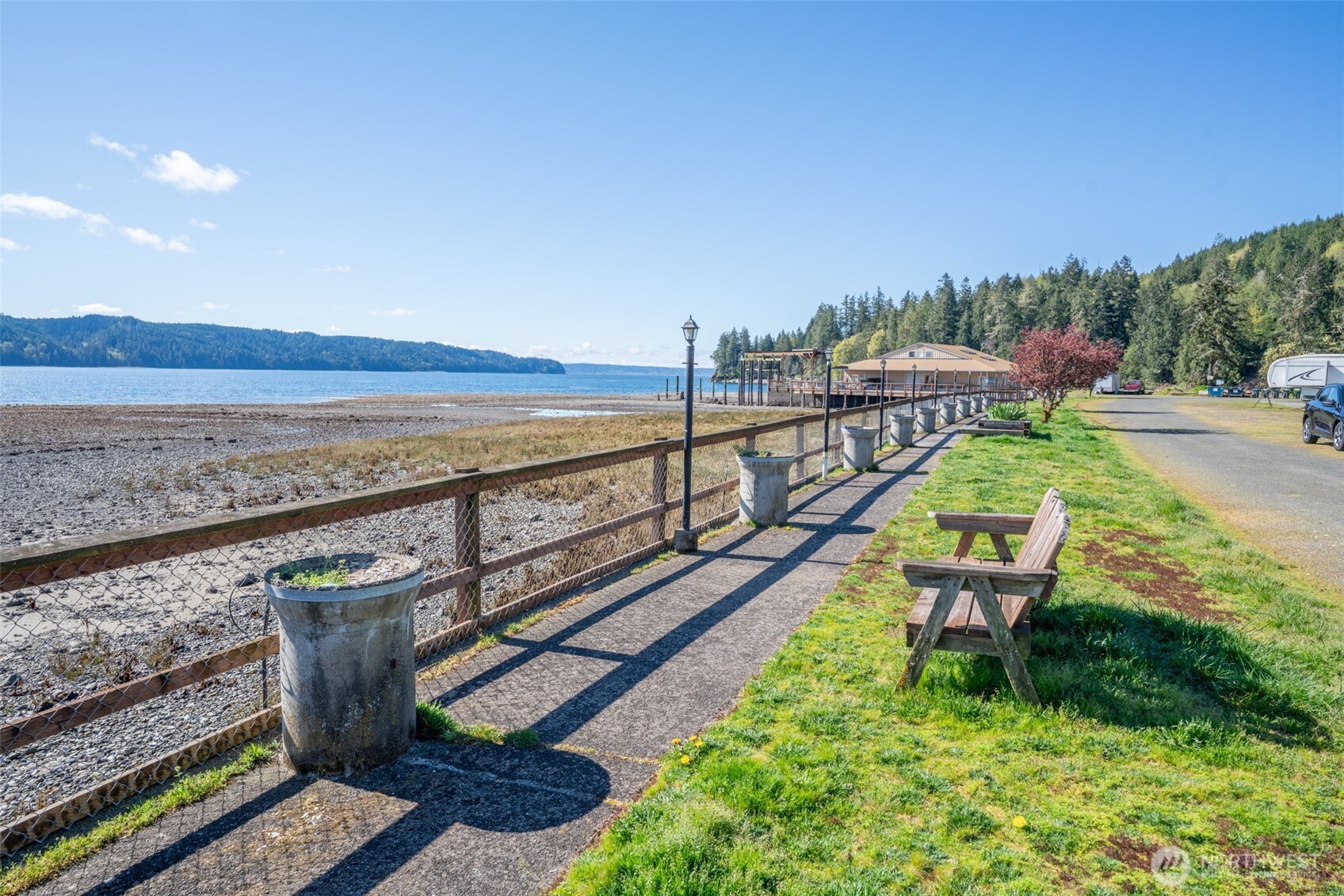 27001 N US Highway 101 , Hoodsport, WA 98548