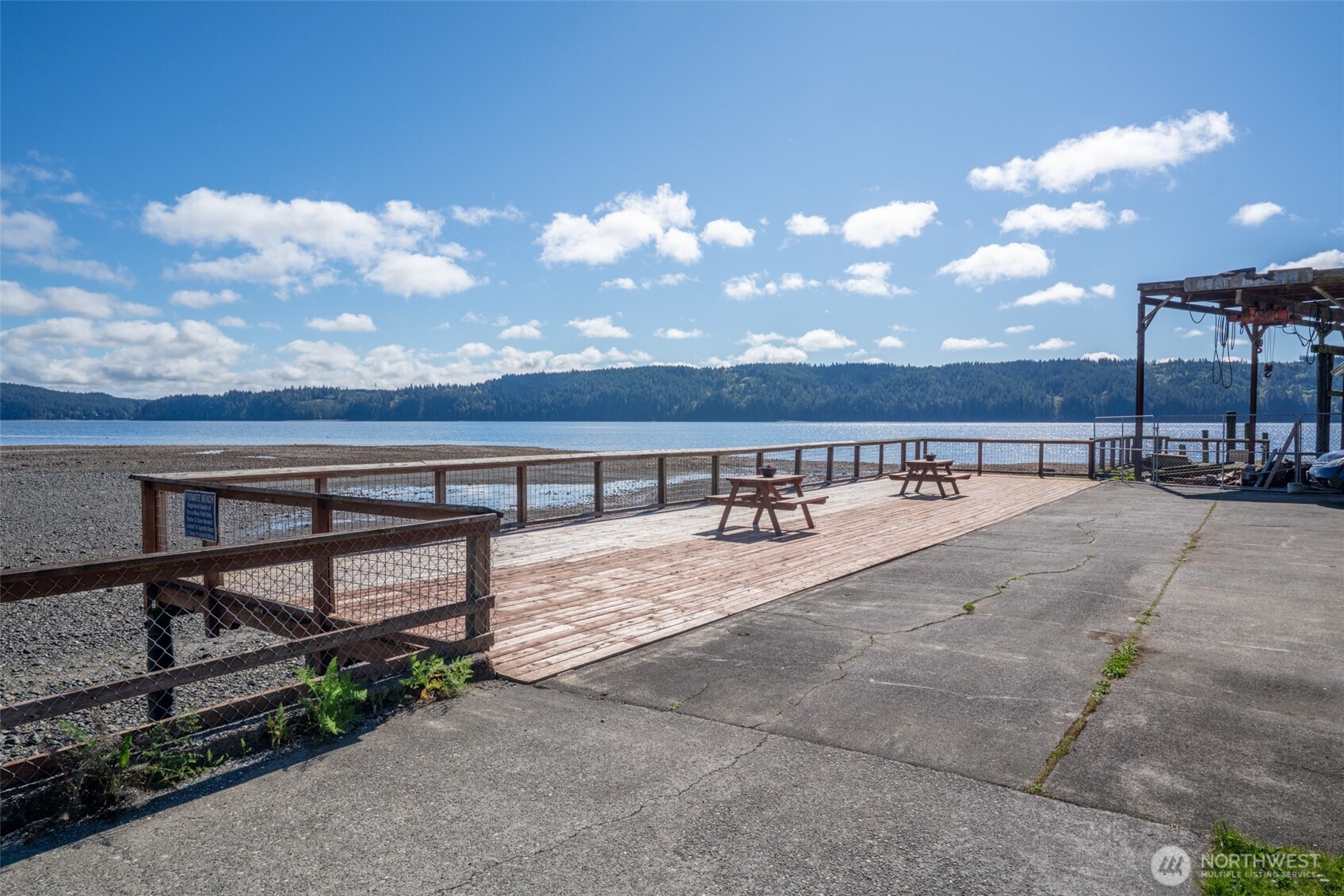 27001 N US Highway 101 , Hoodsport, WA 98548