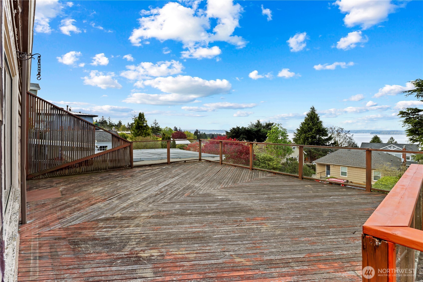 6901 40th Avenue SW, Seattle, WA 98136-1911