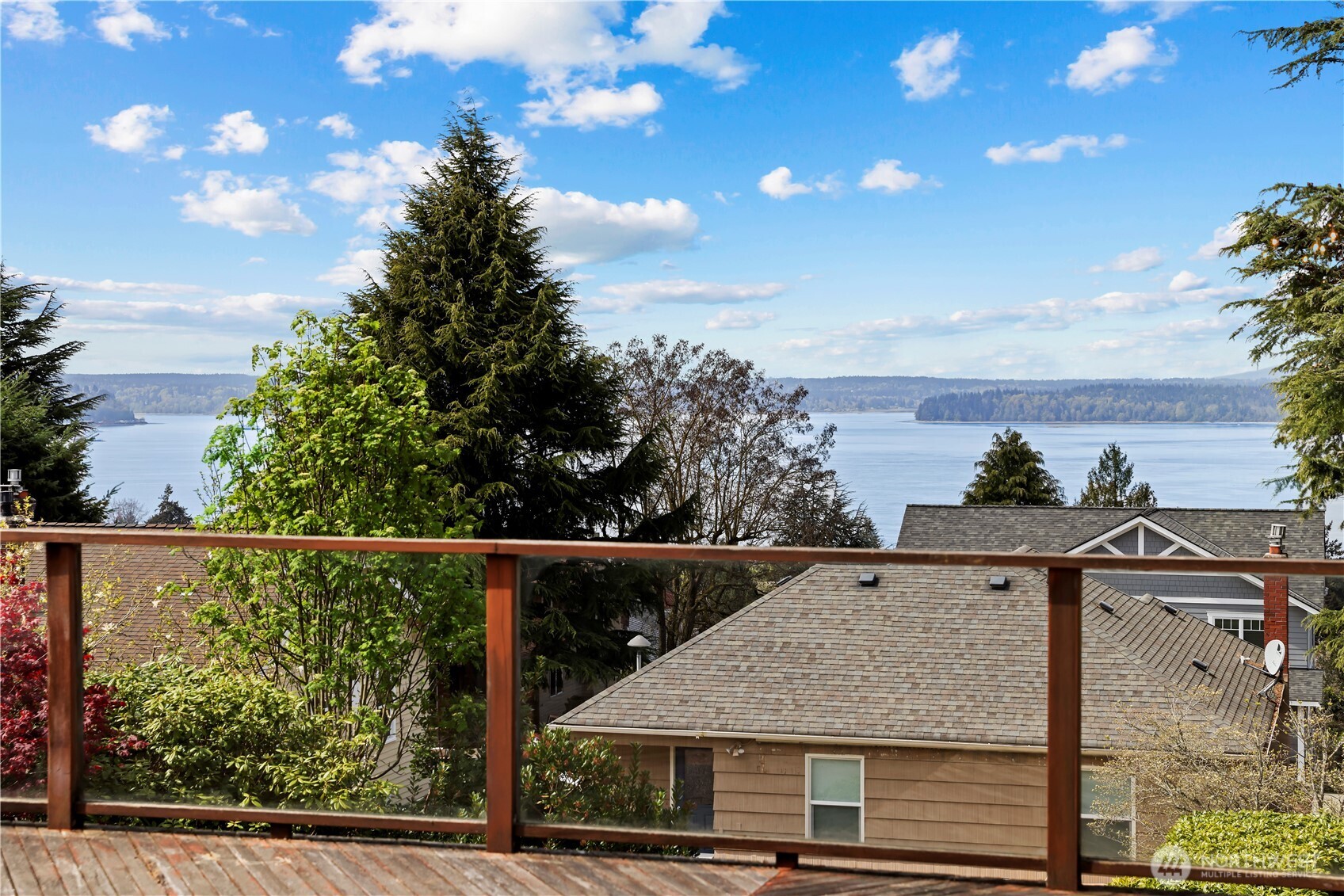 6901 40th Avenue SW, Seattle, WA 98136-1911