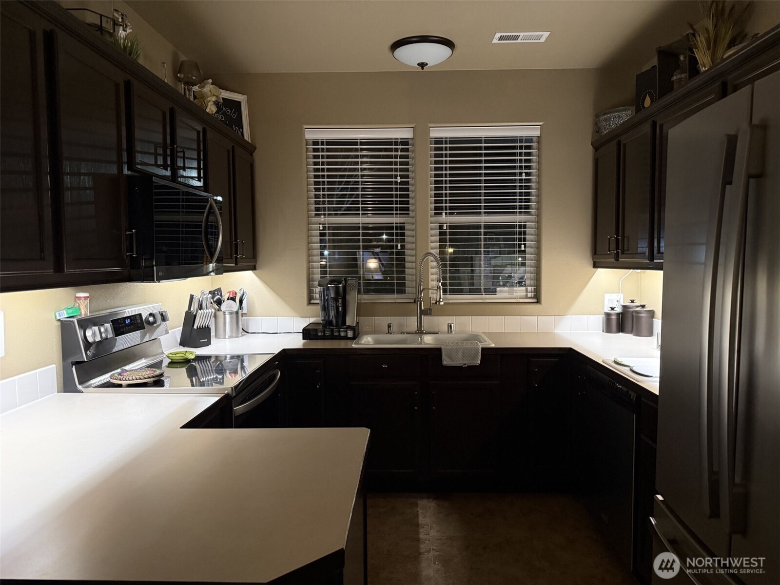 1324 S Cougar Drive , Moses Lake, WA 98837