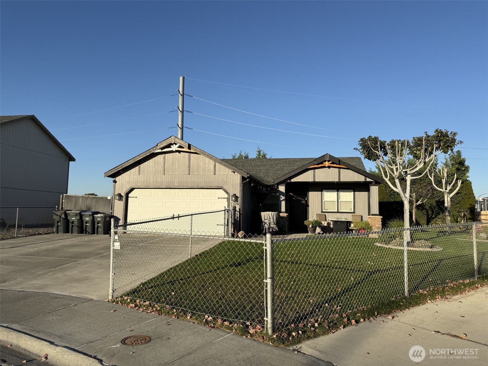 1324 S Cougar Drive , Moses Lake, WA 98837