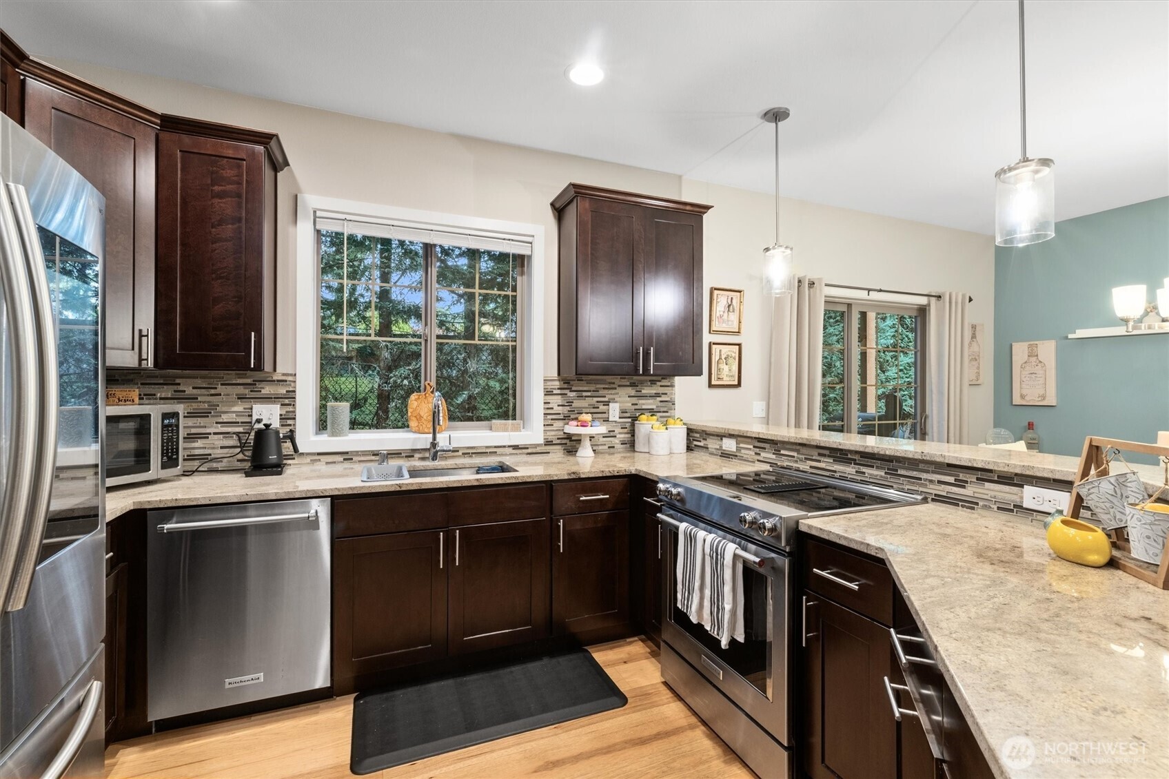 21900 SE 242ND Street #G2, Maple Valley, WA 98038