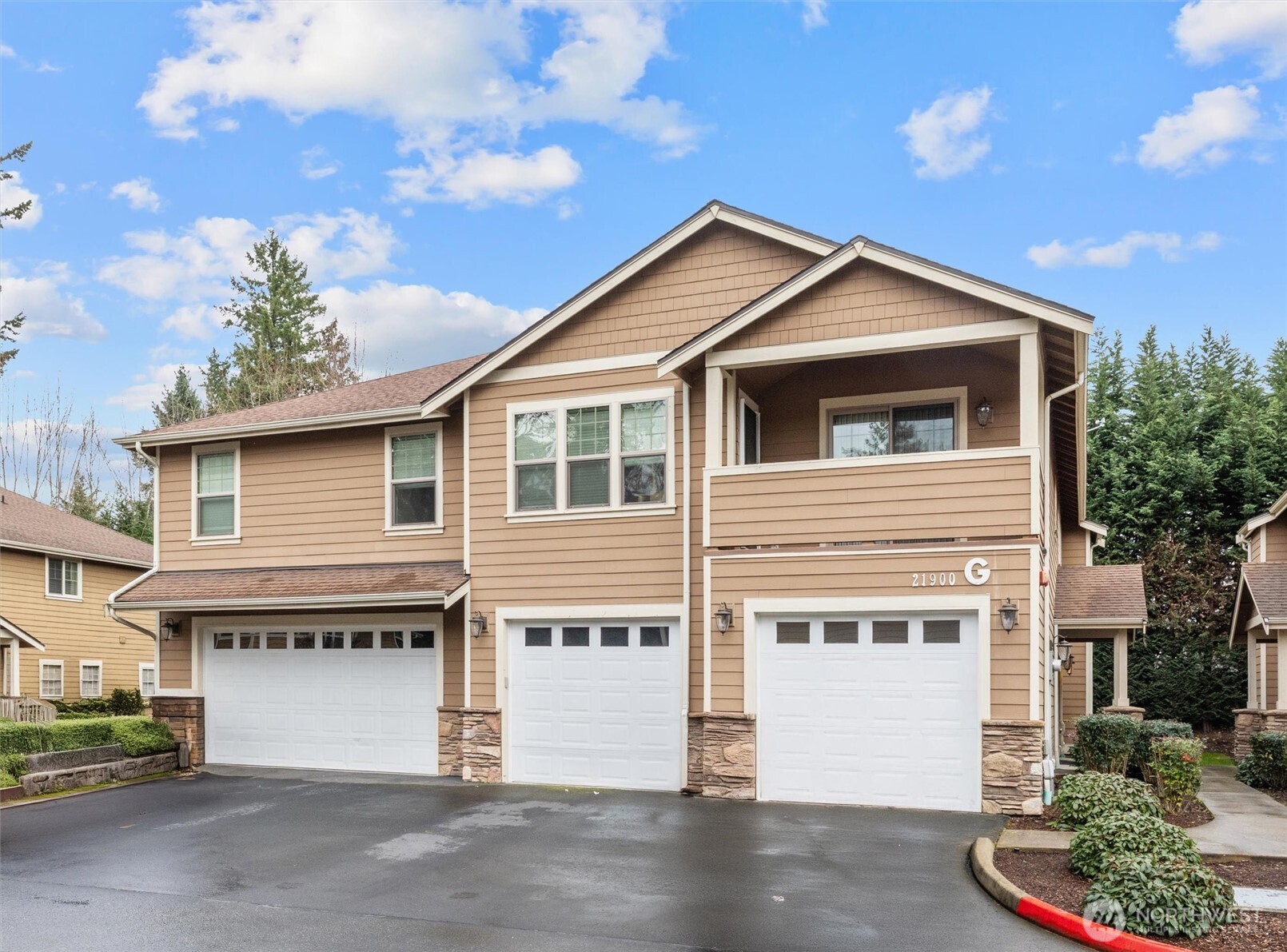 21900 SE 242ND Street #G2, Maple Valley, WA 98038