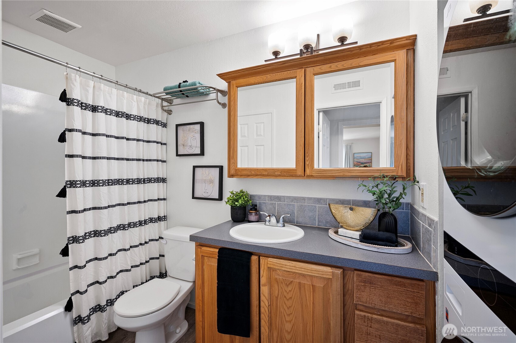 14510 124th Avenue NE #E35, Kirkland, WA 98034