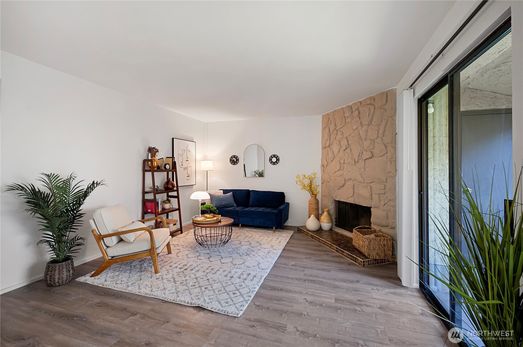 14510 124th Avenue NE #E35, Kirkland, WA 98034