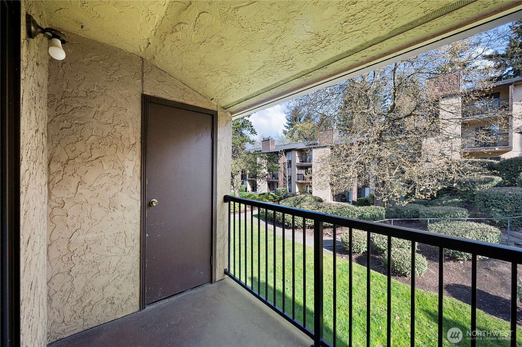 14510 124th Avenue NE #E35, Kirkland, WA 98034