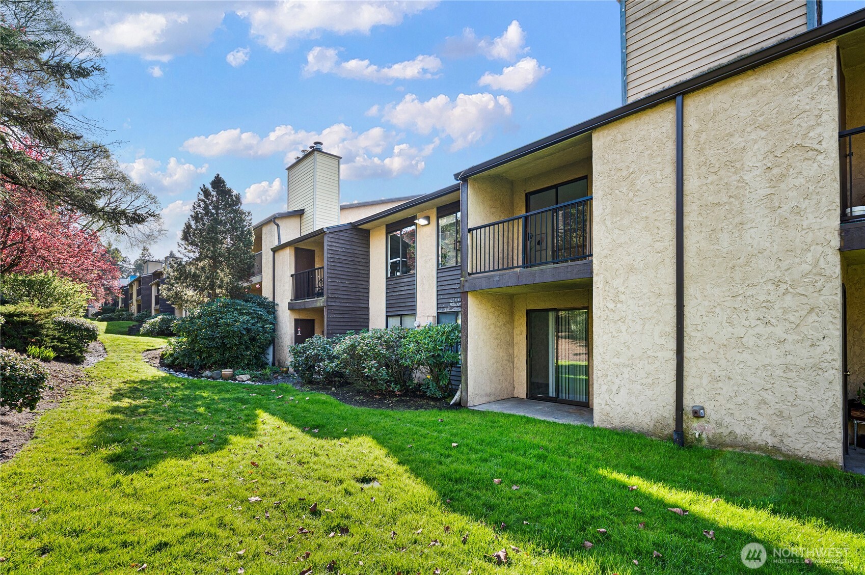 14510 124th Avenue NE #E35, Kirkland, WA 98034