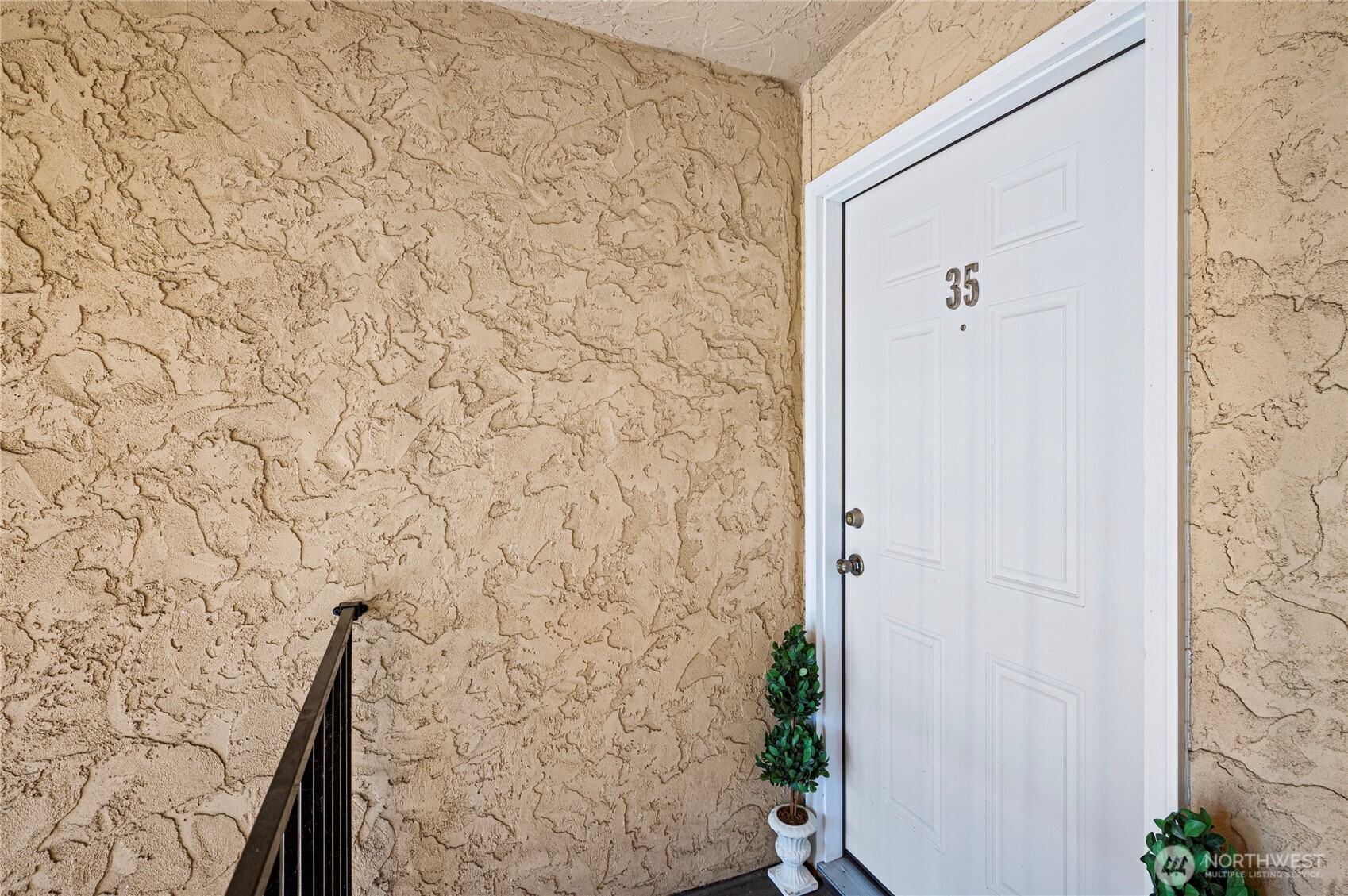 14510 124th Avenue NE #E35, Kirkland, WA 98034