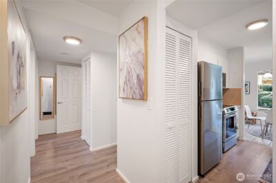 14510 124th Avenue NE #E35, Kirkland, WA 98034 - Photo 4