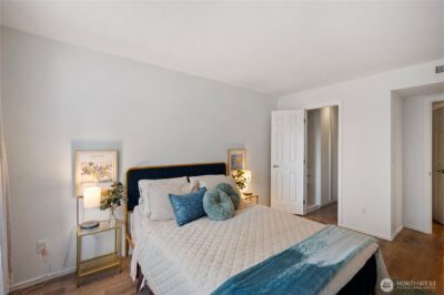 14510 124th Avenue NE #E35, Kirkland, WA 98034 - Photo 10