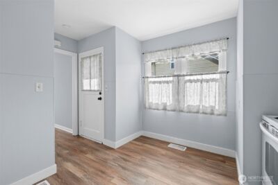 312 17th Street NW, Puyallup, WA 98371 - Photo 11