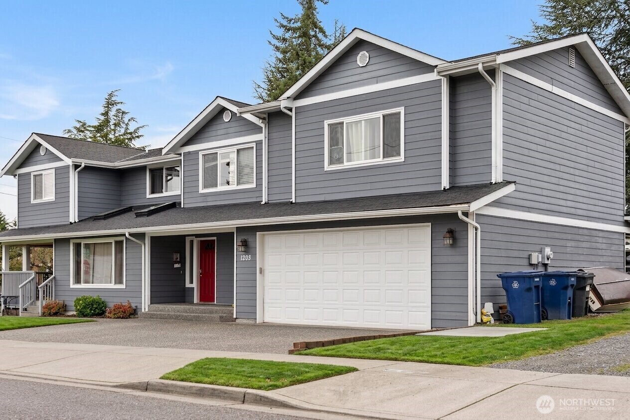 1203 E Section Street , Mount Vernon, WA 98274