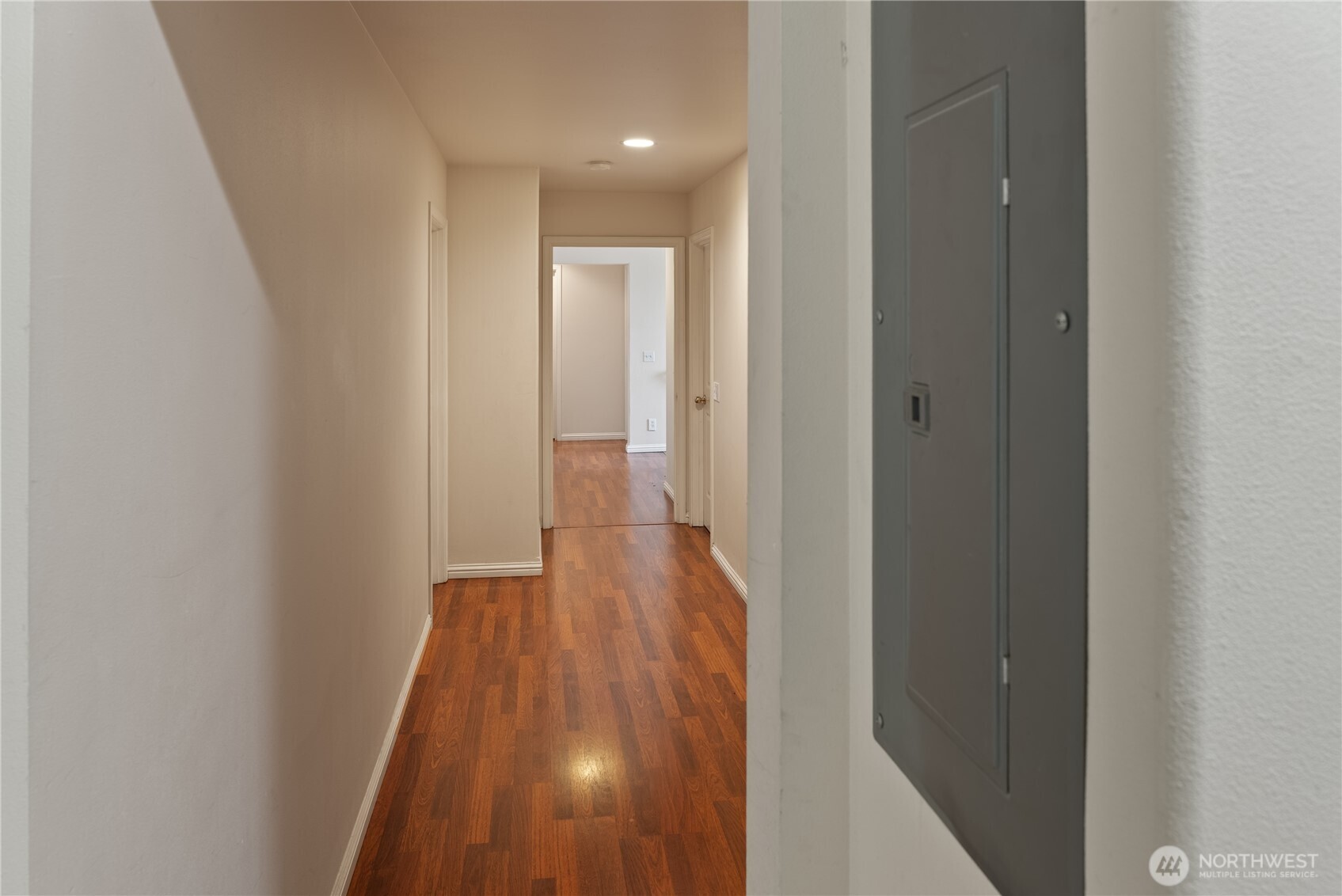 1203 E Section Street , Mount Vernon, WA 98274