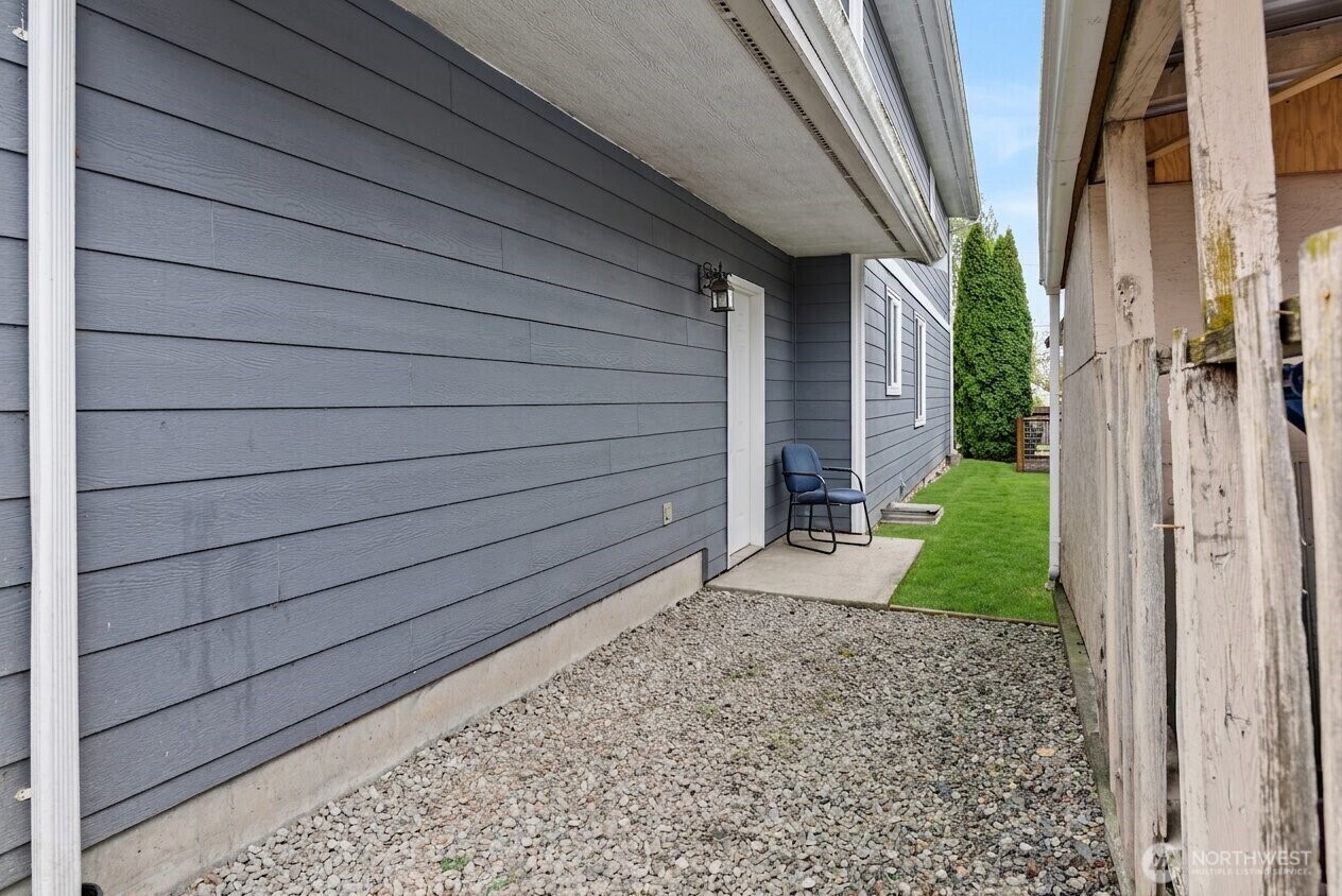 1203 E Section Street , Mount Vernon, WA 98274