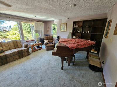 3225 41st Street NE, Tacoma, WA 98422 - Photo 9
