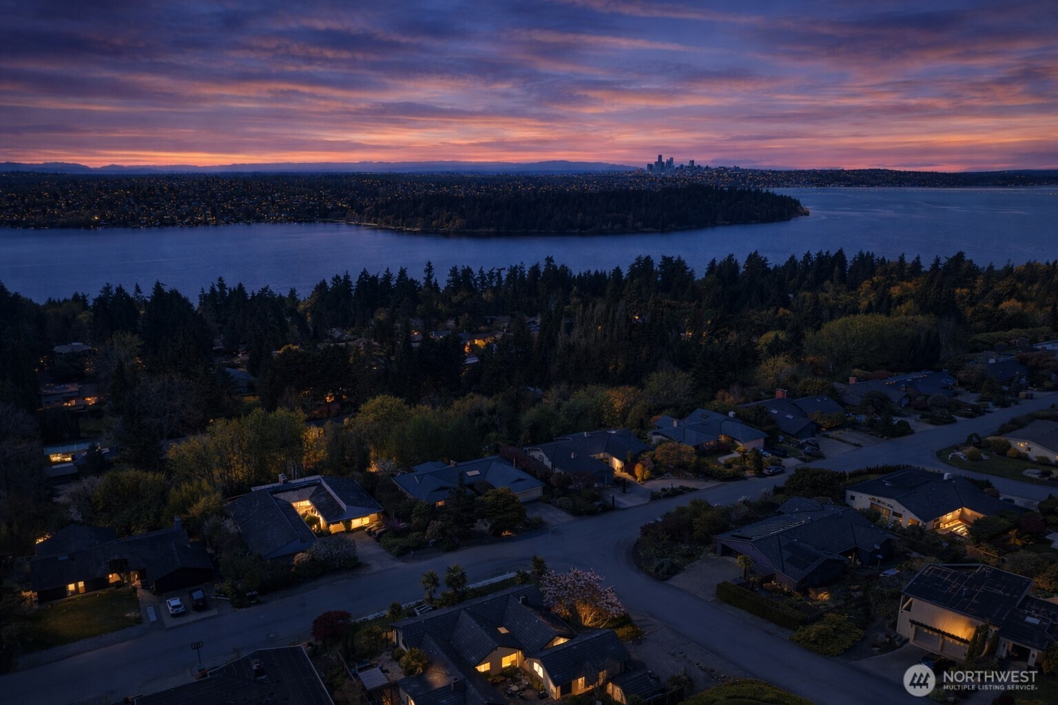 8201 SE 67th Street , Mercer Island, WA 98040