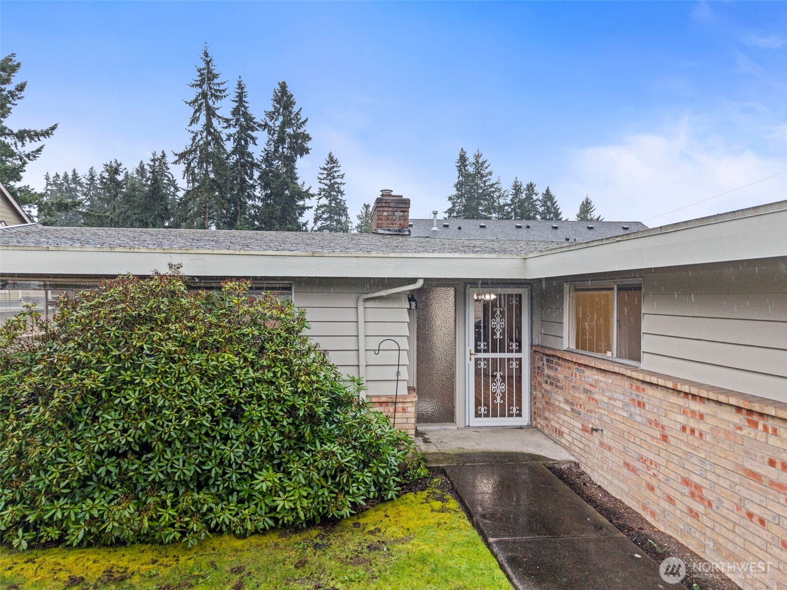2612 204th St SW Street SW #N, Lynnwood, WA 98036-6946