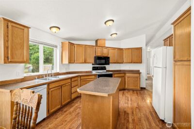 14848 N HWY 101 , Shelton, WA 98584 - Photo 23