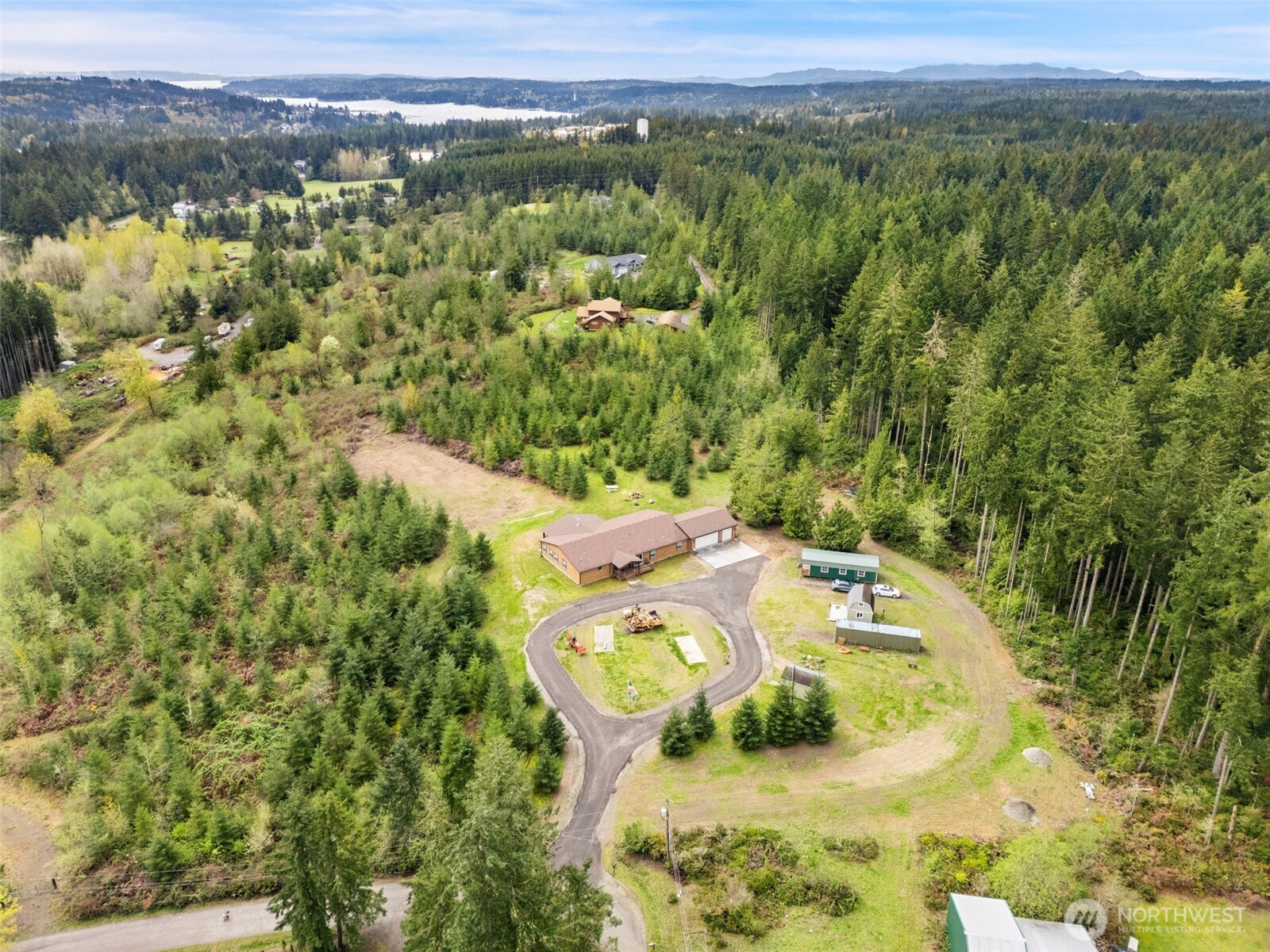 437 NW Equestrian Drive , Poulsbo, WA 98370